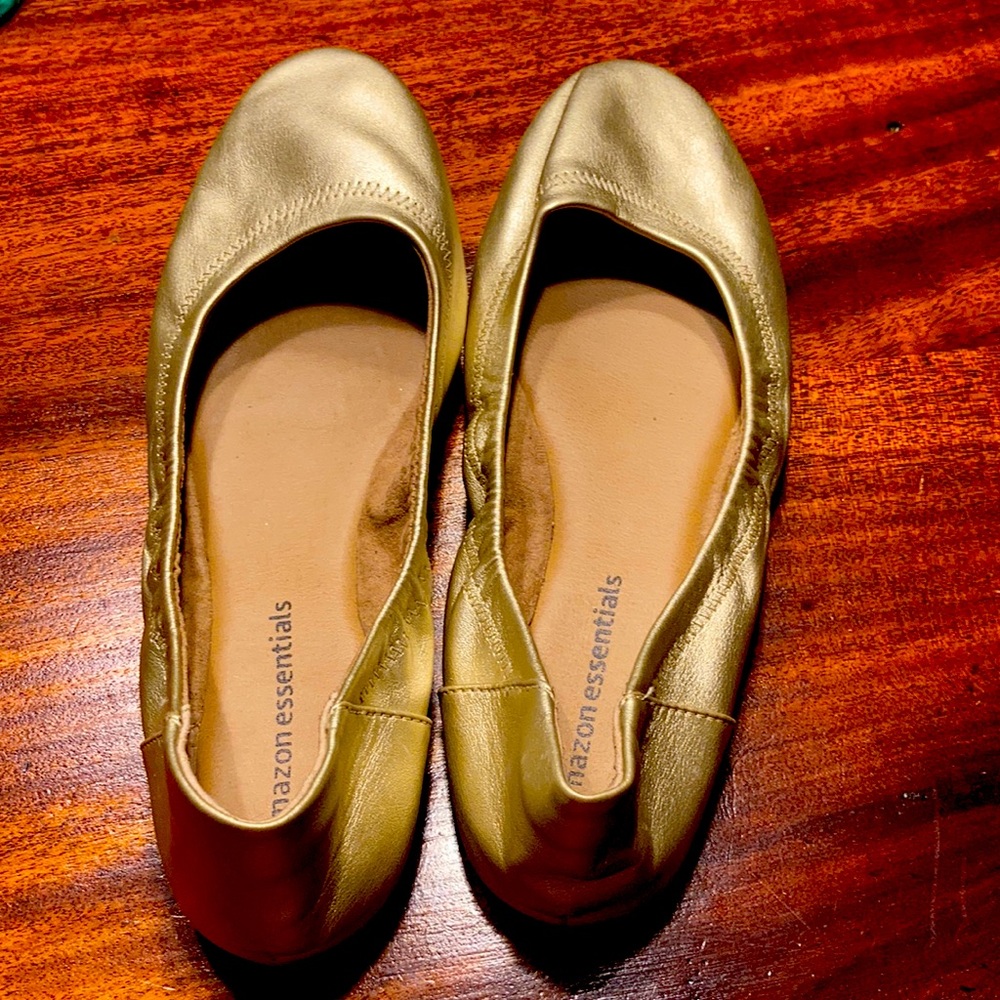 Gold Ballet flats size 8.5 Amazon Essentials